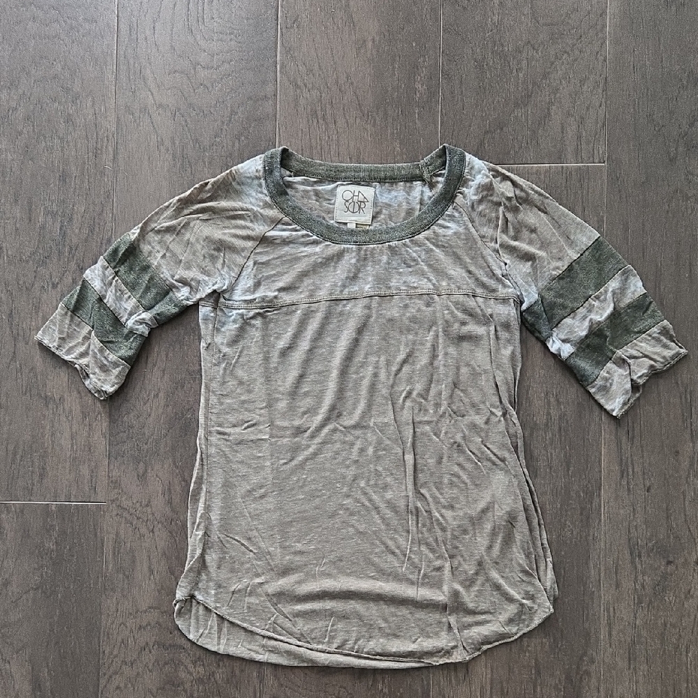 Stylish Gray and Olive Short Sleeve Tee